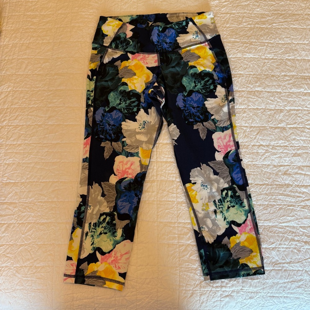 Old Navy Active Floral Leggings
